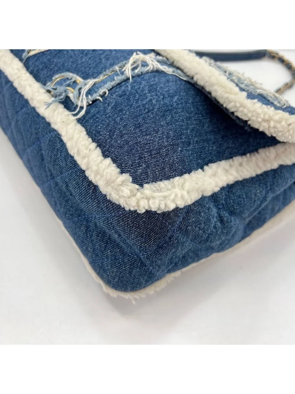 Chanel Shoulder Bag Egypt Line